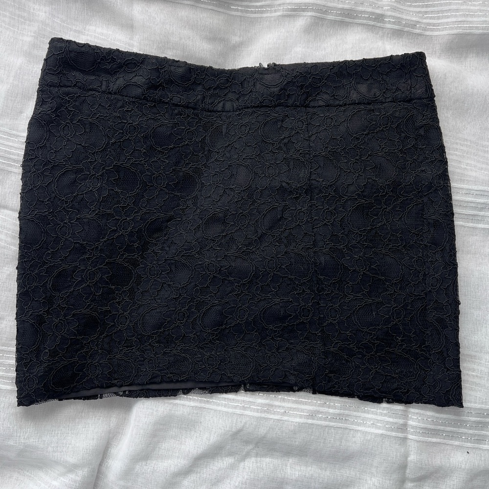 Lace mini skirt Express size 12